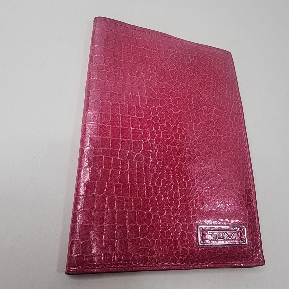 TUMI Crockadile Print Hot Pink Leather Travel Wallet Passport Cover Organizer
